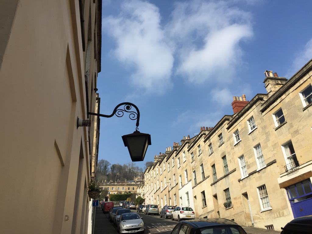 Quiet Lower Floor 2 Bed City Apartment With Private Patio Garden Bath Extérieur photo