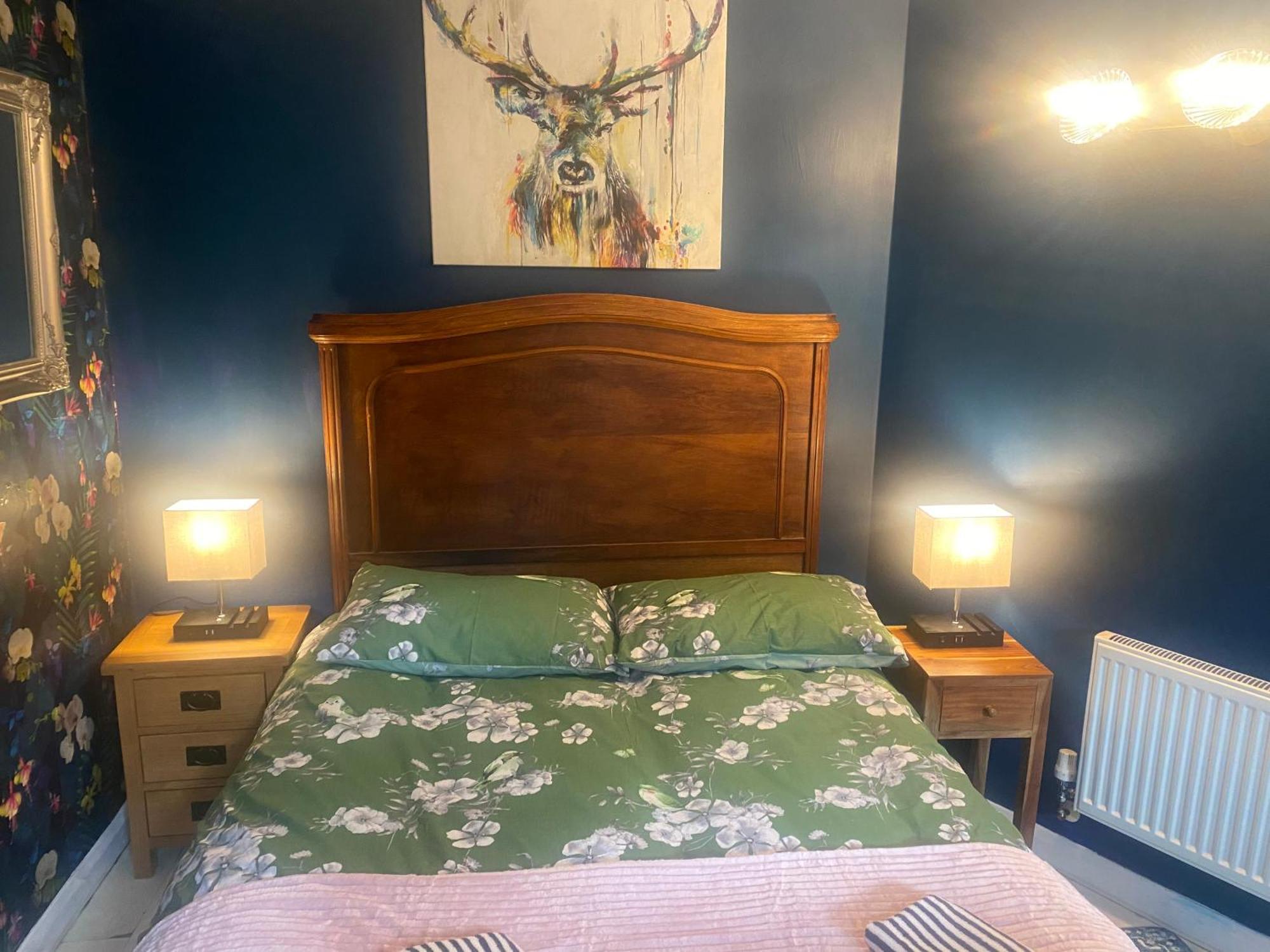 Quiet Lower Floor 2 Bed City Apartment With Private Patio Garden Bath Extérieur photo