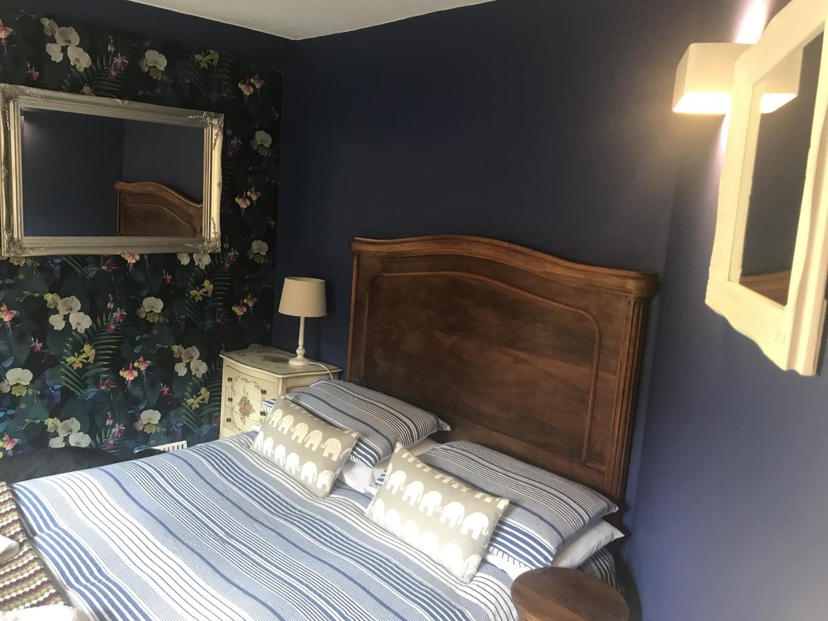 Quiet Lower Floor 2 Bed City Apartment With Private Patio Garden Bath Extérieur photo